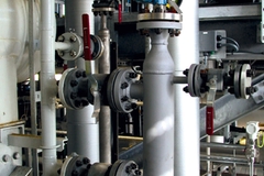 Liquicap level sensor in a specially designed bypass chamber Liquicap level sensor in a specially designed bypass chamber